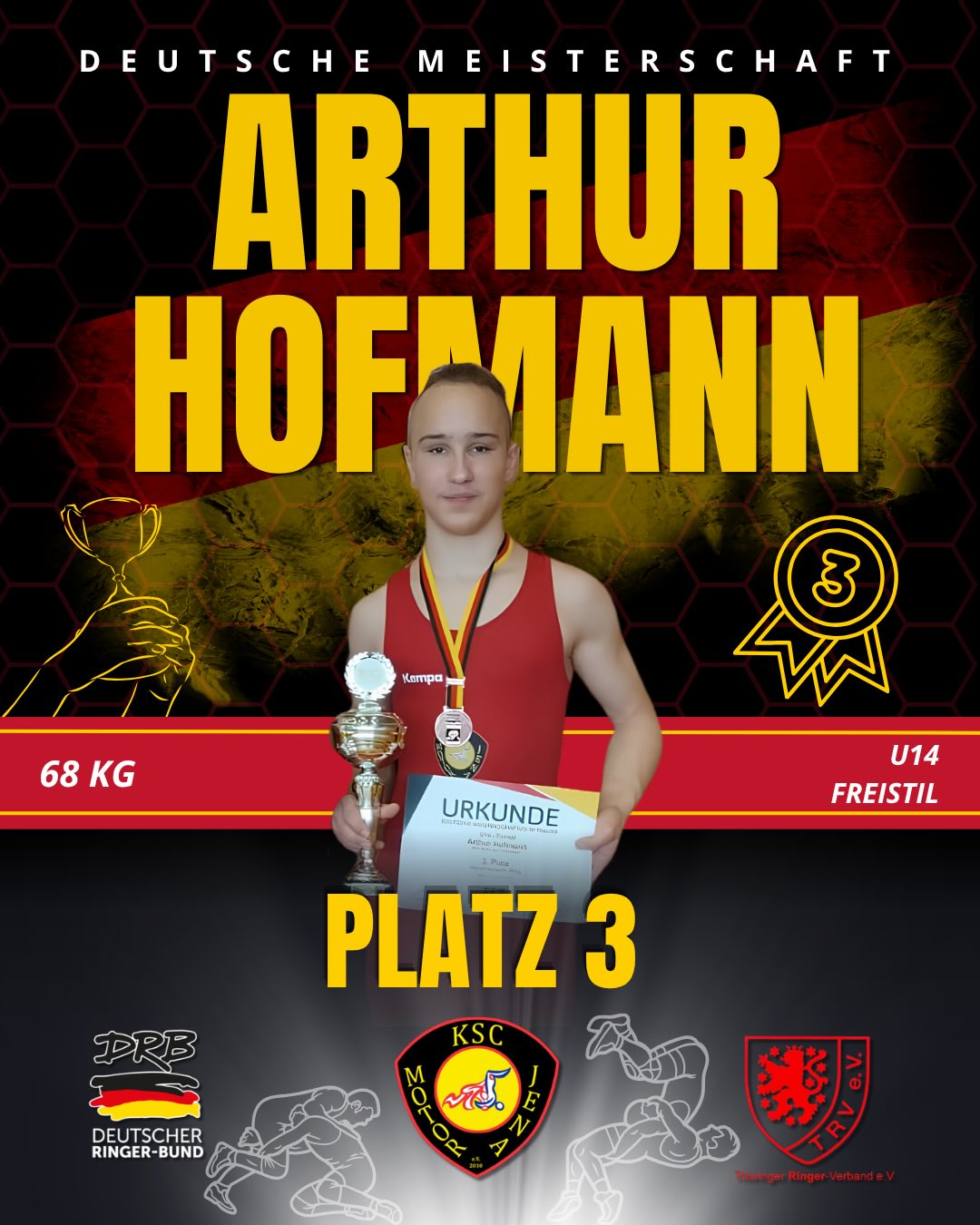 Arthur Hofmann mit Bronzemedaille, Pokal und Urkunde nach der Deutschen Meisterschaft U14
