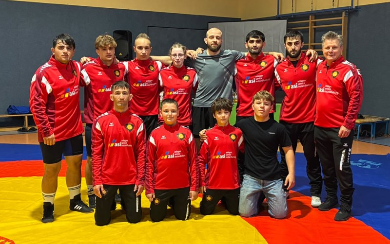 Mannschaft des KSC Motor Jena vor dem Auswärtskampf bei der ZSG Waltershausen